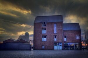 Warehouse Building Brick Port  - fietzfotos / Pixabay